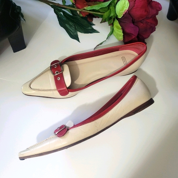Coach Yardley pointy flats Size 7.5 - Picture 2 of 9